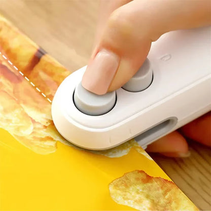 Portable Mini Sealer, 2 in 1 Heat Sealer for Snacks, Home USB Rechargeable Sealer Vacuum Sealer, Snacks Plastic Bag Heat Sealer